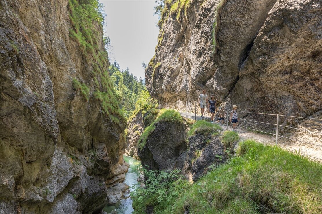 Tiefenbachklamm Wanderung Familie | © Hannes Sautner Shootandstyle