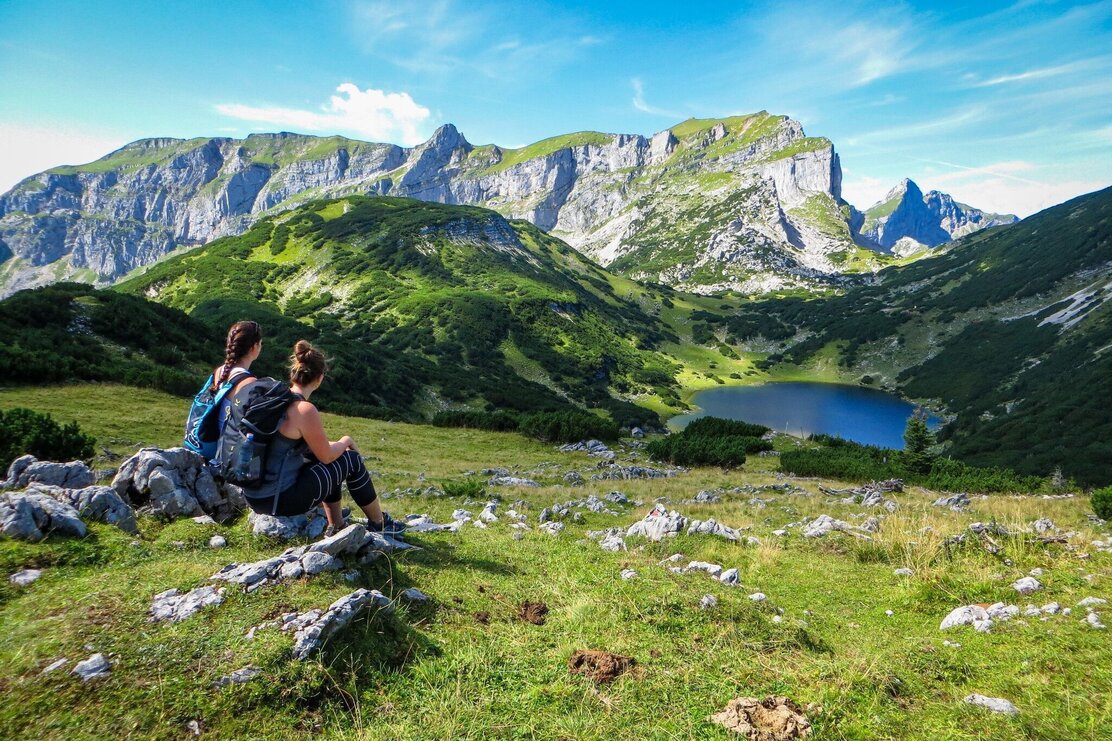 Rast mit Blick auf den Zireiner See